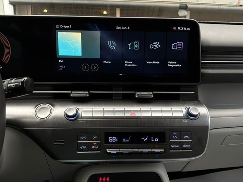 Used 2025 Hyundai Kona SEL FWD image 27