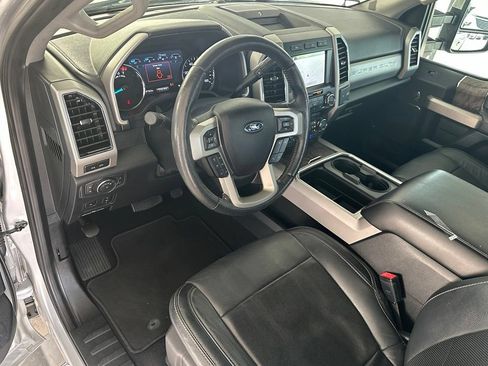Used 2019 Ford F350 Lariat w/ Lariat Ultimate Package AWD/4WD image 14