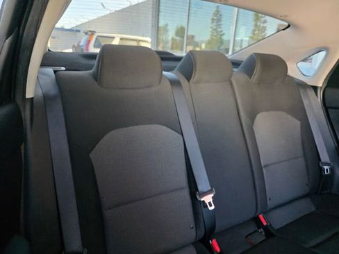 Used 2024 Kia Forte LXS w/ LXS Technology Package image 17