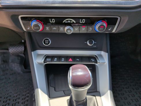 Certified 2025 Audi Q3 2.0T Premium w/ Convenience Package AWD/4WD image 25
