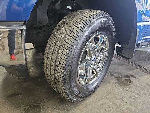 Used 2022 Ford F150 XLT w/ Equipment Group 302A High AWD/4WD image 30