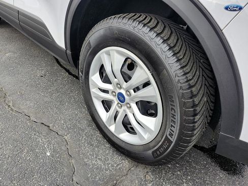 Used 2020 Ford Escape S image 31