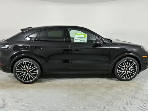 New 2025 Porsche Cayenne S image 28