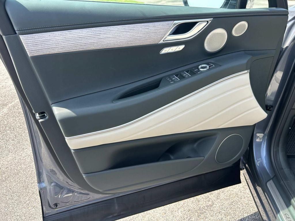 New 2027 Genesis GV80 2.5T Advanced AWD/4WD image 18