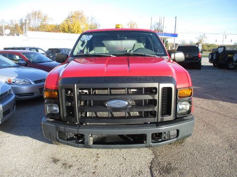 Used 2008 Ford F250 2WD Regular Cab Super Duty image 3