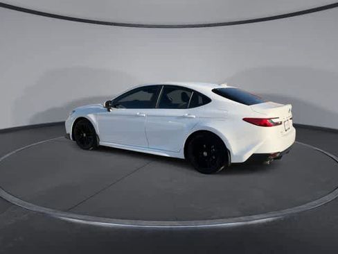 Used 2026 Toyota Camry SE image 6