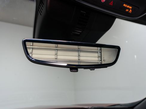 Used 2024 GMC Acadia Denali w/ Super Cruise Package image 18