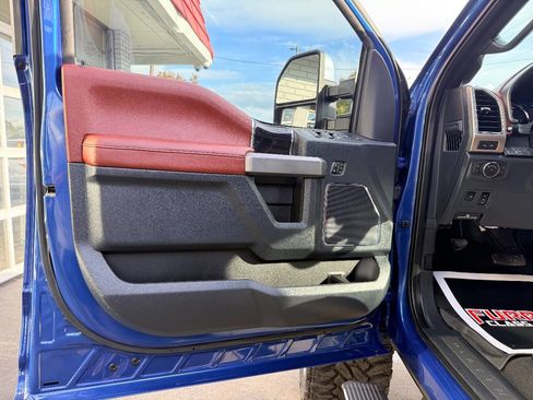 Used 2022 Ford F250 Platinum image 31