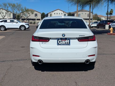 Used 2023 BMW 330i Sedan w/ Driving Assistance Package image 10