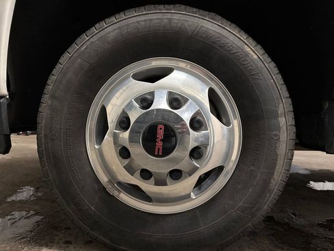 Used 2021 GMC Sierra 3500 Denali w/ Denali Ultimate Package image 7