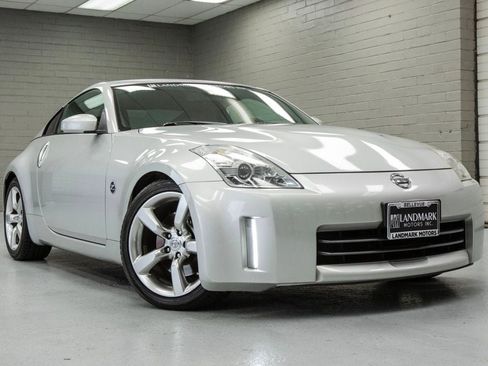 Used 2007 Nissan 350Z Touring w/ Cargo Convenience Pkg image 1