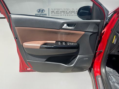 Used 2017 Kia Sportage SX image 18