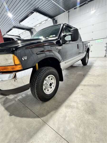 Used 1999 Ford F250 XLT AWD/4WD image 5
