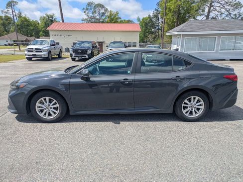 Used 2025 Toyota Camry LE FWD image 7