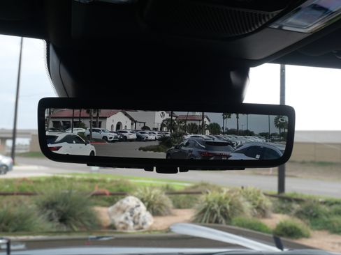 Used 2025 Lexus GX 550 w/ Accessory Package (2T) image 27