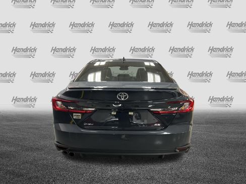 Used 2025 Toyota Camry SE w/ Convenience Package FWD image 10