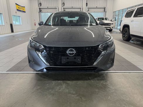 Used 2024 Nissan Sentra S FWD image 2