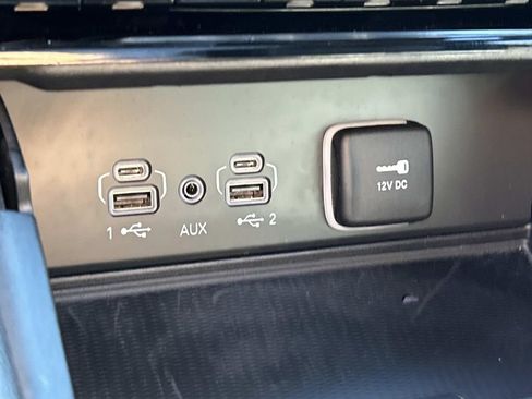 Used 2023 Jeep Grand Cherokee Overland w/ Advanced Protech Group III AWD/4WD image 35