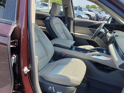 Used 2024 Lincoln Nautilus Premier w/ Equipment Group 102A AWD/4WD image 28