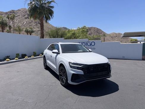 Used 2023 Audi Q8 Prestige AWD/4WD image 3
