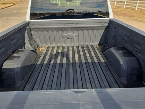 Used 2024 Chevrolet Silverado 1500 LT Trail Boss w/ Protection Package image 12