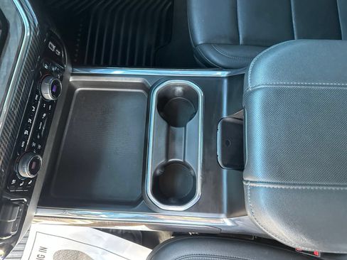 Used 2024 Chevrolet Silverado 2500 LTZ w/ LTZ Convenience Package AWD/4WD image 19