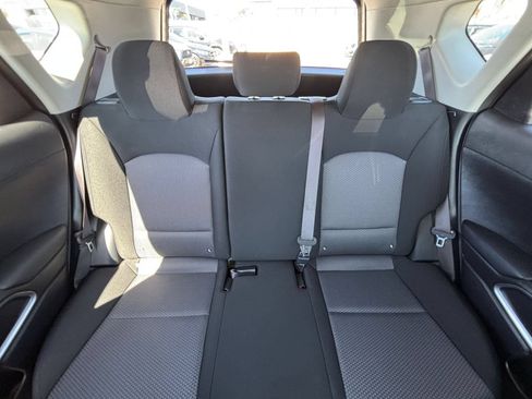 Used 2025 Kia Soul LX w/ LX Technology Package FWD image 37