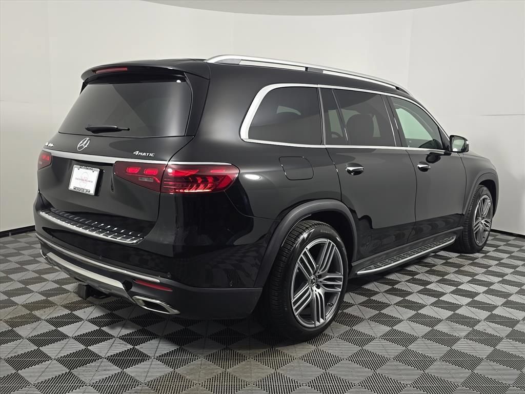 Used 2026 Mercedes-Benz GLS 450 4MATIC image 7