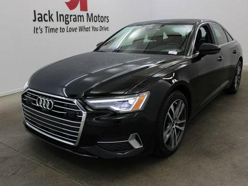 Used 2023 Audi A6 Premium Plus w/ Premium Plus Package AWD/4WD image 2