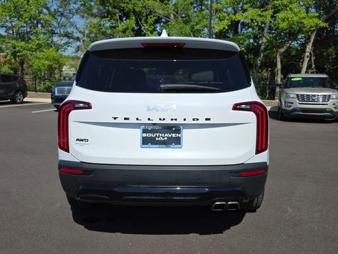 Used 2022 Kia Telluride EX w/ EX Premium Package AWD/4WD image 4