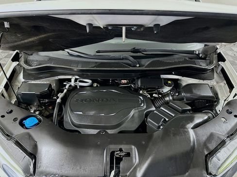 Used 2019 Honda Pilot Elite image 40