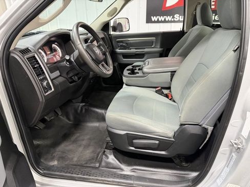 Used 2018 RAM 3500 Tradesman w/ Chrome Appearance Group image 11