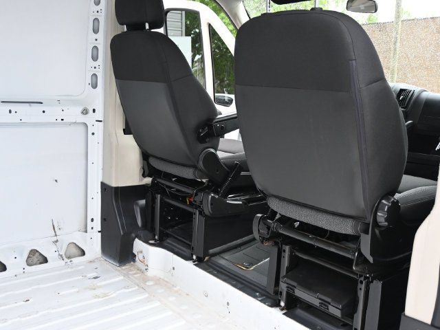 Used 2019 RAM ProMaster 2500 w/ Premium Appearance Group FWD image 10