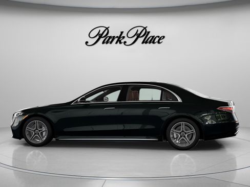 New 2026 Mercedes-Benz S 580 4MATIC Sedan image 9