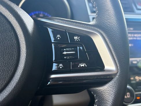Used 2018 Subaru Outback 2.5i Limited AWD/4WD image 31