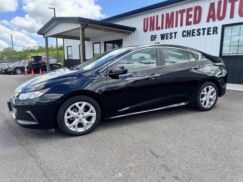 Used 2018 Chevrolet Volt Premier w/ Driver Confidence Package FWD image 12