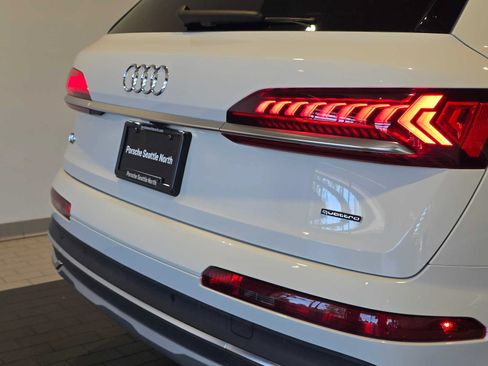 Used 2023 Audi Q7 3.0T Prestige w/ Prestige Package AWD/4WD image 15