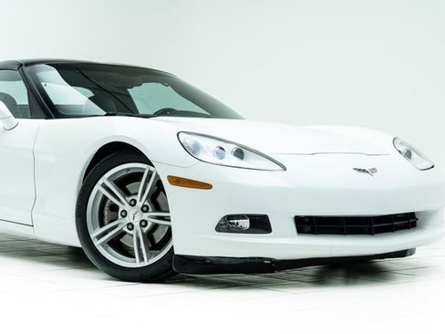 Used 2009 Chevrolet Corvette Coupe image 4