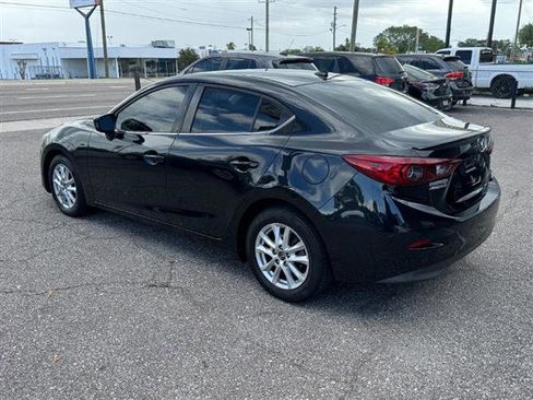 Used 2014 MAZDA MAZDA3 i Grand Touring image 2
