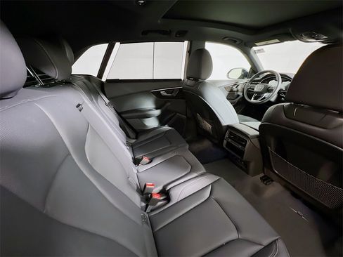 New 2026 Audi Q8 Premium Plus image 29