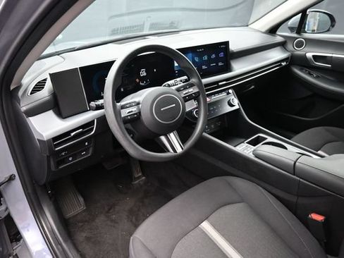 Used 2025 Hyundai Sonata SEL FWD image 13