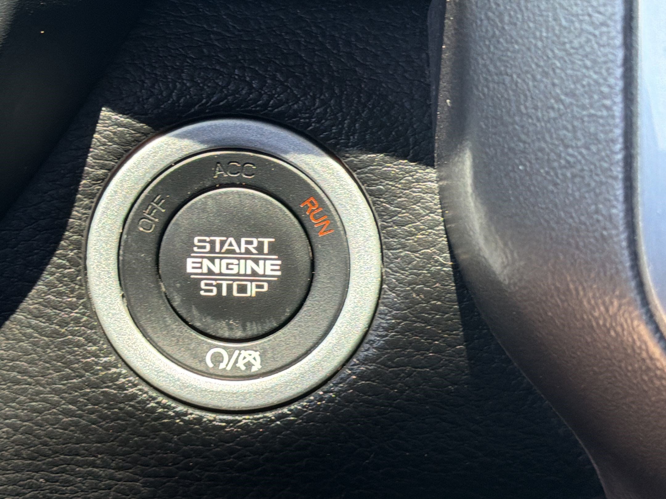 Used 2023 RAM 1500 Laramie AWD/4WD image 17