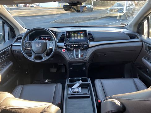 Certified 2024 Honda Odyssey EX-L image 32
