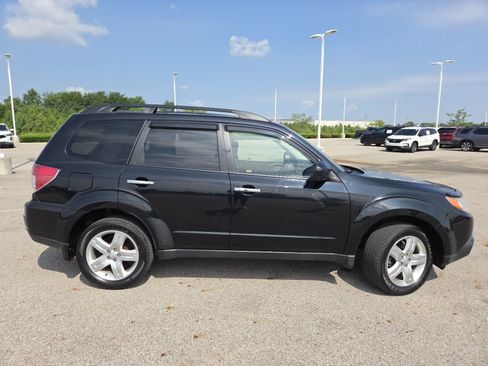 Used 2010 Subaru Forester 2.5X Limited AWD/4WD image 16