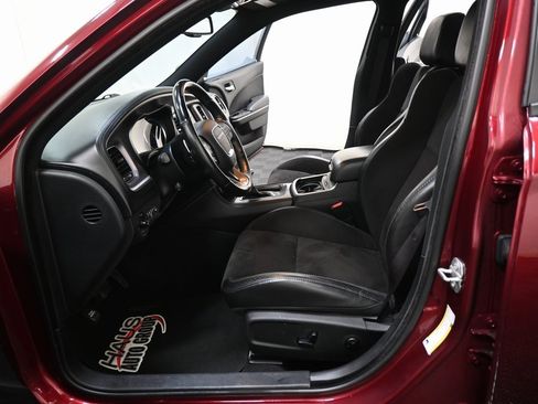 Used 2019 Dodge Charger R/T w/ Plus Group image 7