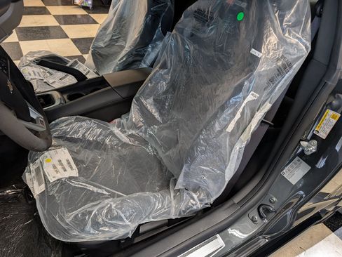 Used 2015 Chevrolet Camaro Z/28 RWD image 57