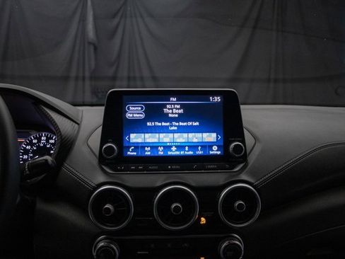 Used 2024 Nissan Sentra SV image 24