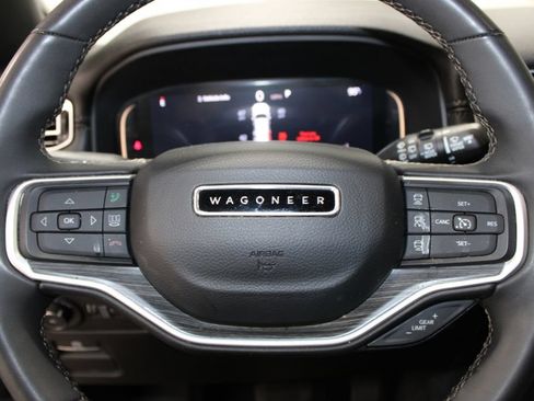 Used 2024 Jeep Wagoneer Series III AWD/4WD image 16