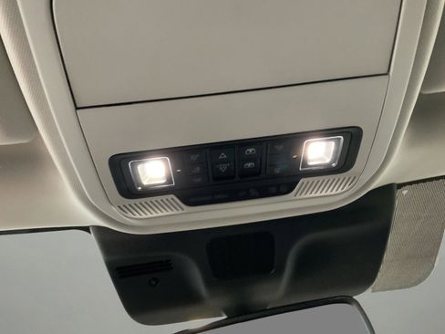 Used 2025 Ford Expedition Max Platinum AWD/4WD image 23