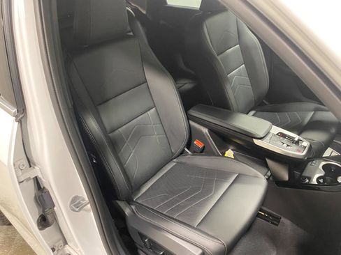 Used 2025 BMW X1 xDrive28i w/ Convenience Package image 16